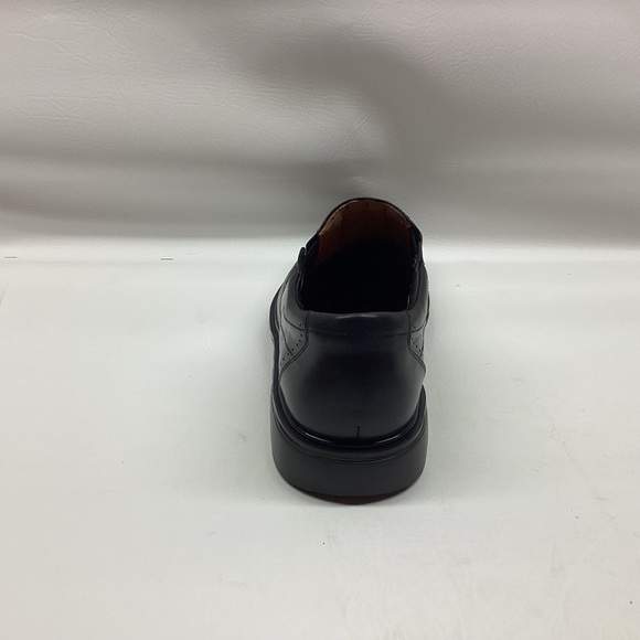 Clark’s Structured Men’s Black Loafers.  Size 11M main image 4